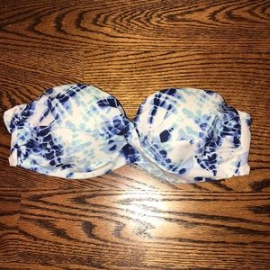 Victoria’s Secret Strapless Push-up Bikini Top